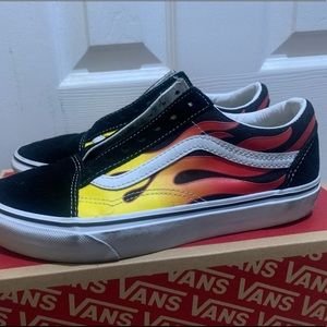 (Flame) Black/Black/Tr Wht